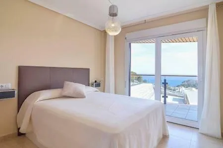 Apartamento Luminoso Con Vistas Al Mar. * Calp