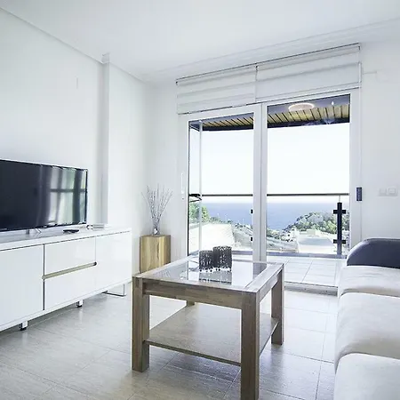 Apartamento Luminoso Con Vistas Al Mar.